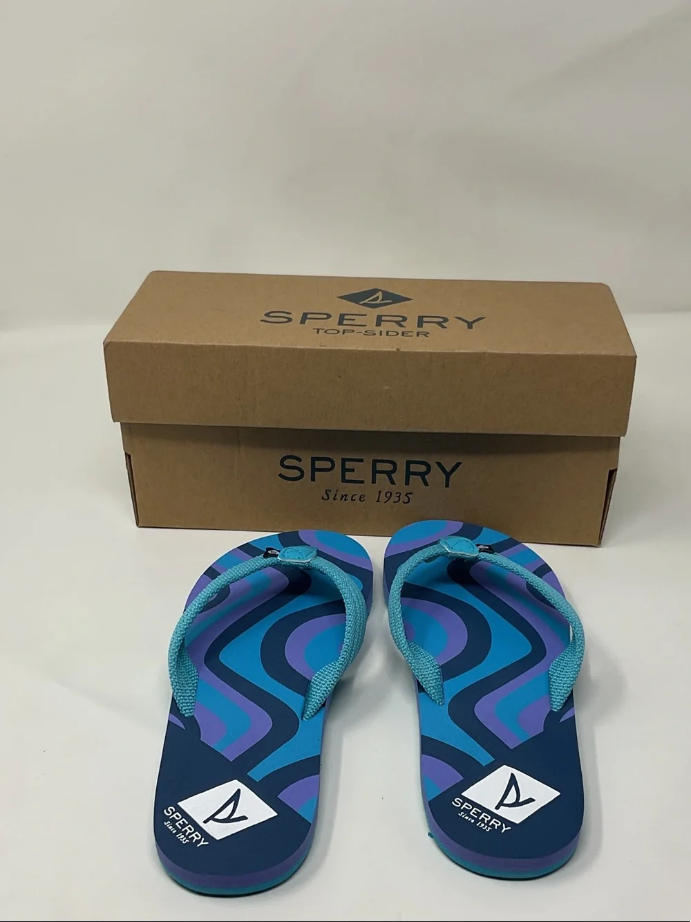 Sperry Thong Sandals Teal, Blue & Purple Girls size 1 Wave Print flip flops